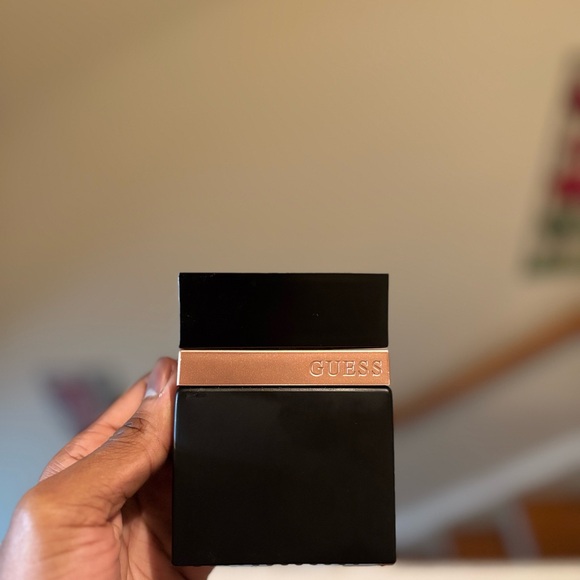 Guess Seductive Homme Noir – 100mL Bottle (Used) - Picture 5 of 6